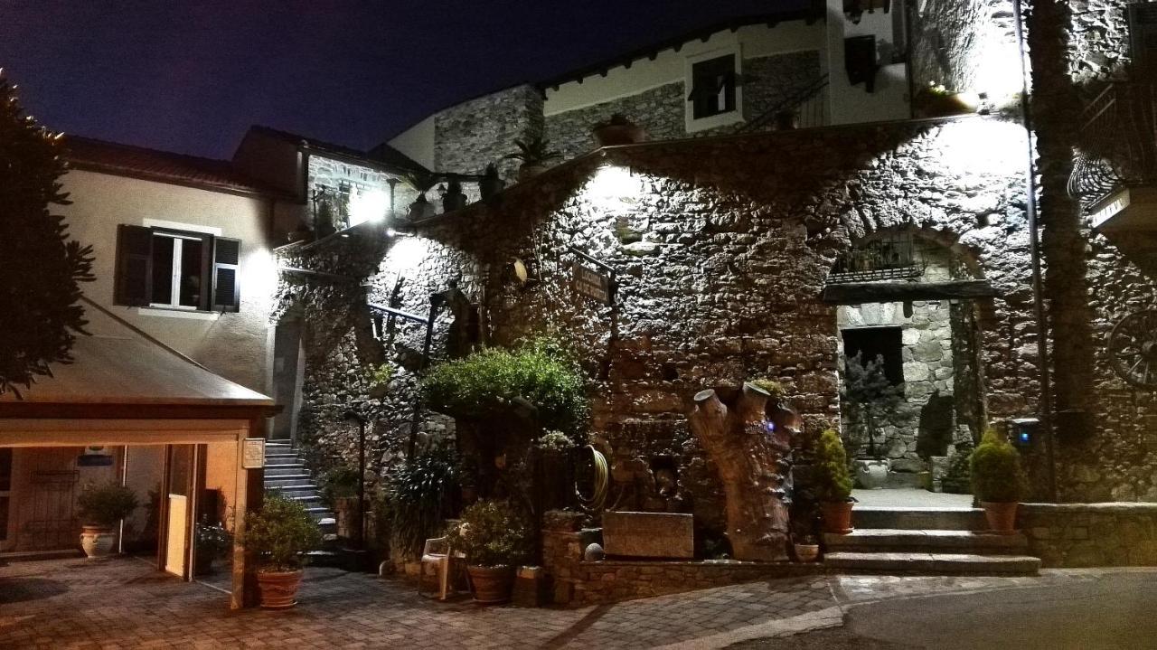 Locanda Ca De Rusitta Vezzi Portio ภายนอก รูปภาพ